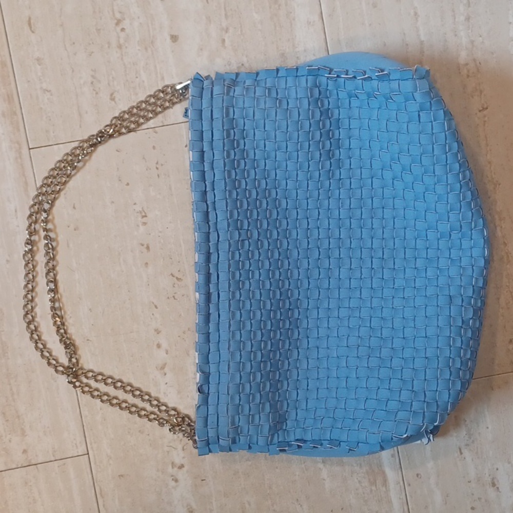 Leghila Unique Sky Blue Woven Double Chainlink Shoulder Bag